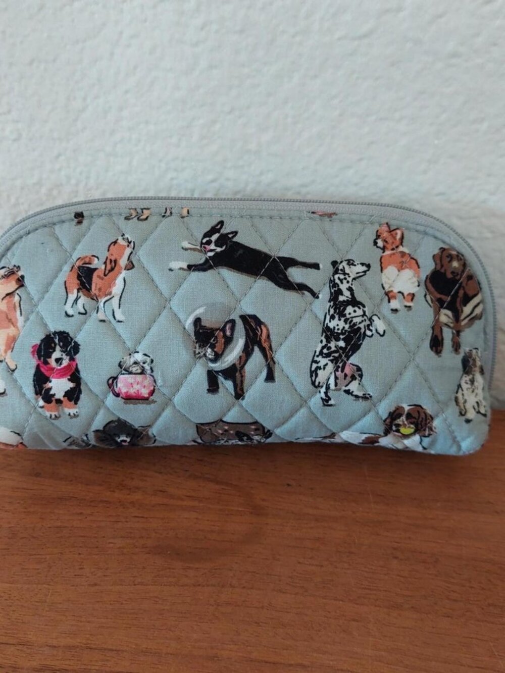 Vera Bradley gray best in show dog show quilted makeup bag with dog illustration
